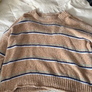 Super soft knit sweater (NEVER WORN)